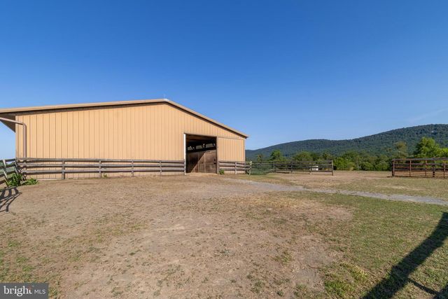 255 SHEAFFER RD, Carlisle, PA 17013