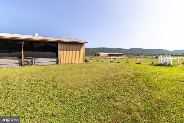 255 SHEAFFER RD, Carlisle, PA 17013