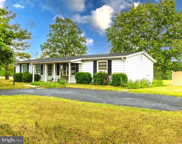 255 SHEAFFER RD, Carlisle, PA 17013