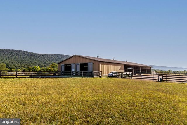 255 SHEAFFER RD, Carlisle, PA 17013