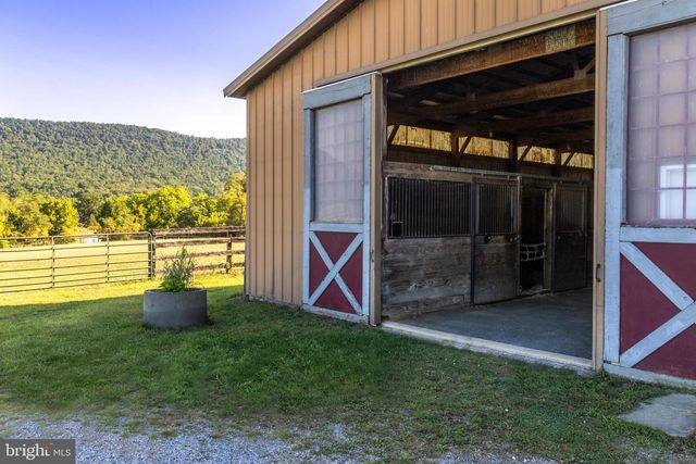 255 SHEAFFER RD, Carlisle, PA 17013