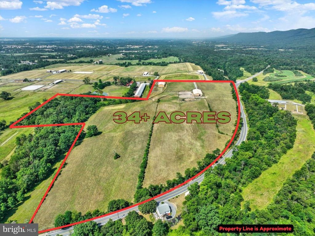 255 SHEAFFER RD, Carlisle, PA 17013