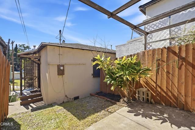 2307 Moss Avenue, Los Angeles, CA 90065