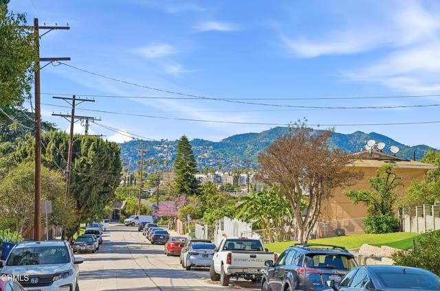 2307 Moss Avenue, Los Angeles, CA 90065