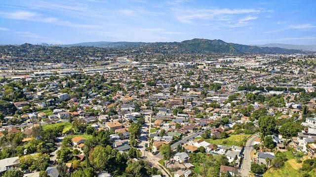 2307 Moss Avenue, Los Angeles, CA 90065