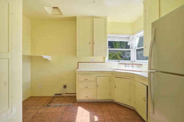 2307 Moss Avenue, Los Angeles, CA 90065