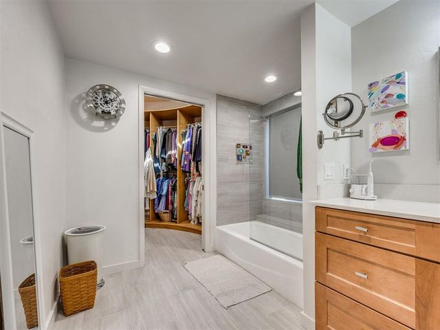 1012 Nottingham Circle, Norman, OK 73072