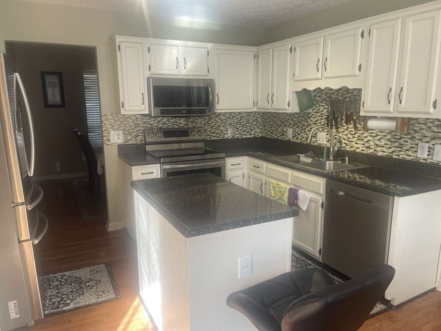 112 Mavella Ct, Goodlettsville, TN 37072