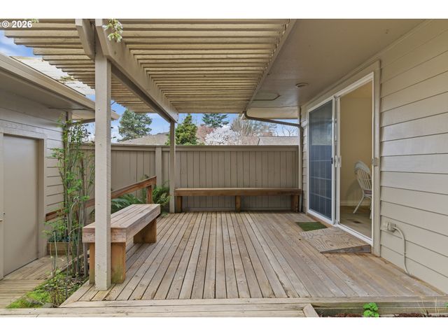 32400 Sw ARBOR LAKE Dr, Wilsonville, OR 97070