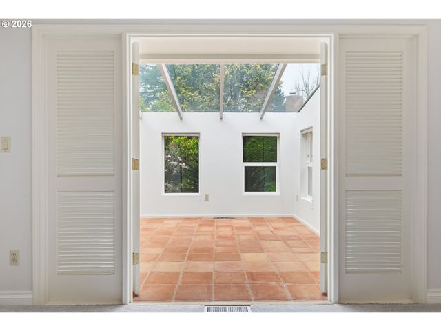 32400 Sw ARBOR LAKE Dr, Wilsonville, OR 97070