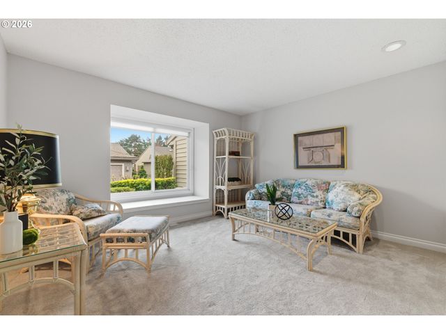 32400 Sw ARBOR LAKE Dr, Wilsonville, OR 97070