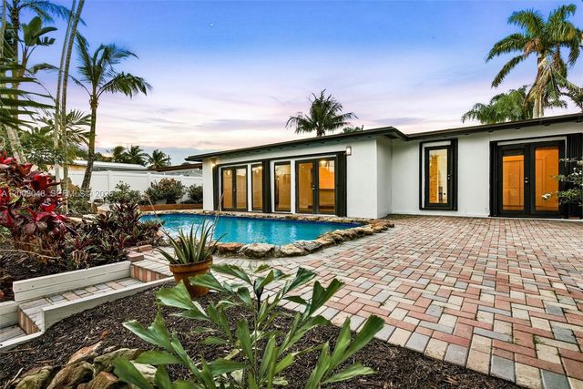 1704 SW 5th Court, Fort Lauderdale, FL 33312