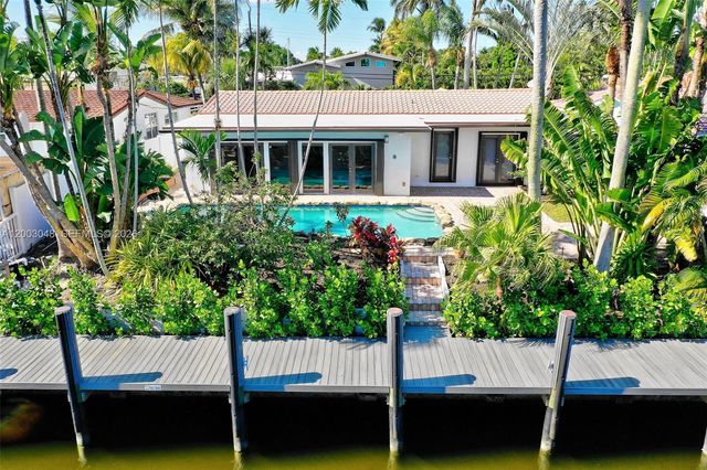 1704 SW 5th Court, Fort Lauderdale, FL 33312
