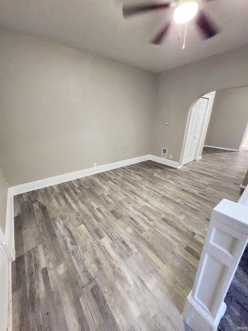 713 E Franklin Street, Huntington, IN 46750