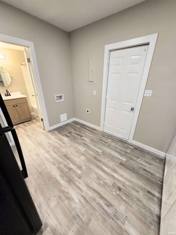 713 E Franklin Street, Huntington, IN 46750