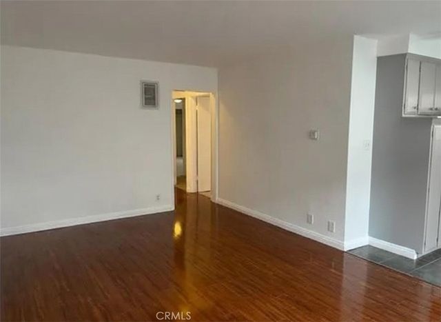 951 N Gardner 6, West Hollywood, CA 90046