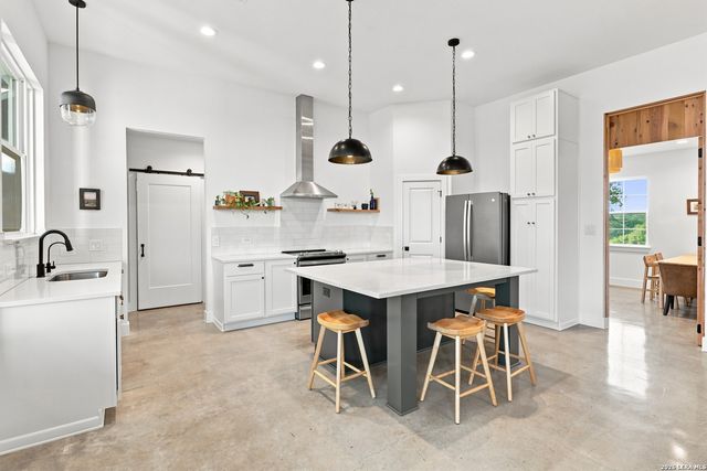 103 CASCADA PT, Spring Branch, TX 78070