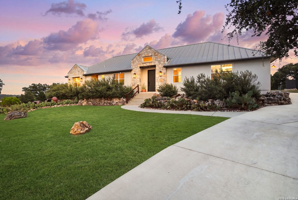 103 CASCADA PT, Spring Branch, TX 78070