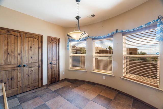 1339 SARA Way SE, Rio Rancho, NM 87124