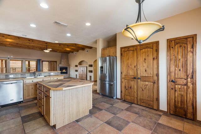 1339 SARA Way SE, Rio Rancho, NM 87124