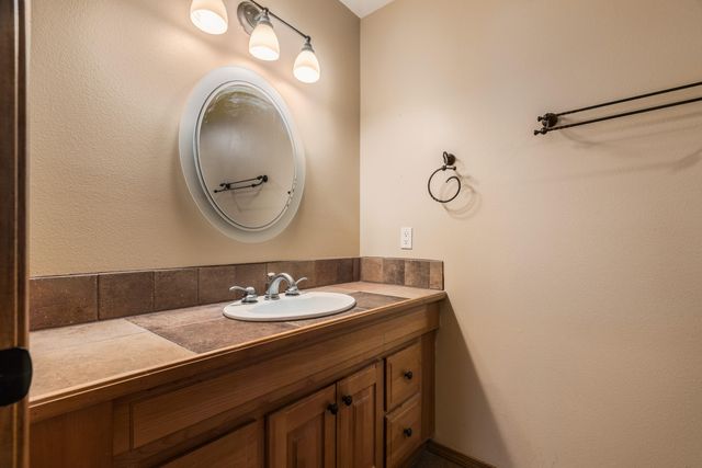 1339 SARA Way SE, Rio Rancho, NM 87124