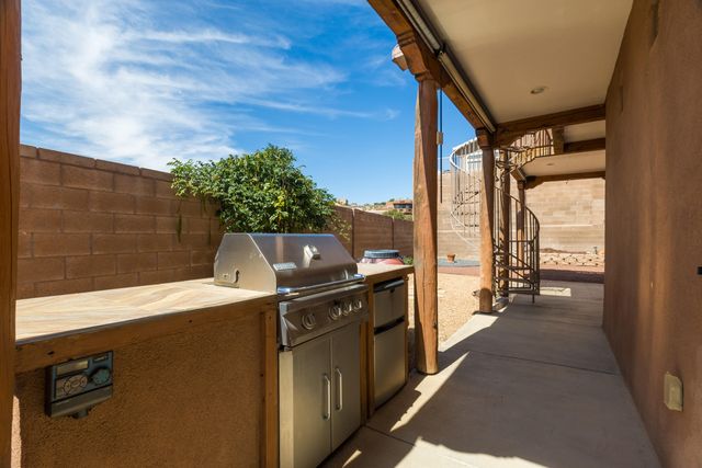 1339 SARA Way SE, Rio Rancho, NM 87124