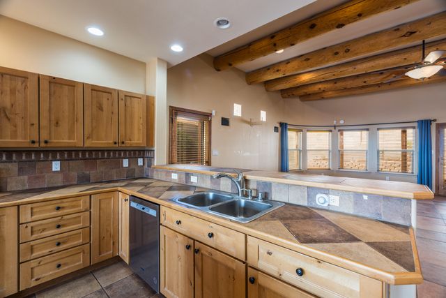 1339 SARA Way SE, Rio Rancho, NM 87124