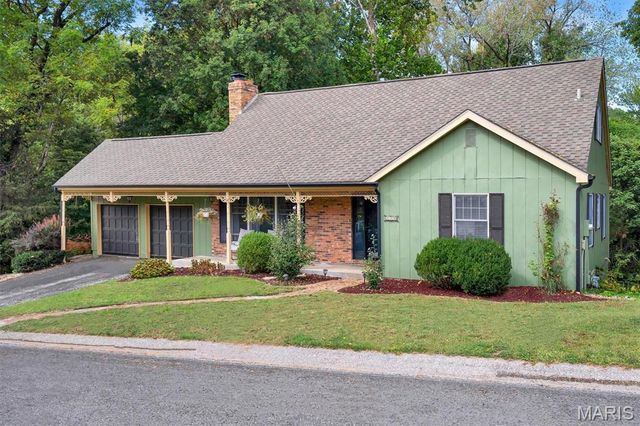 208 Westmoreland Street, Collinsville, IL 62234