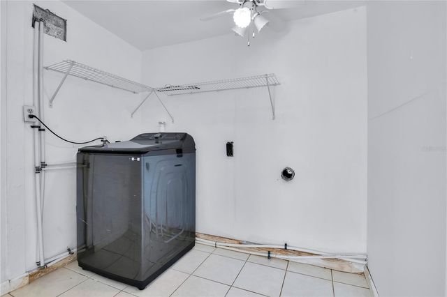 2420 PERSHING AVENUE, Orlando, FL 32806