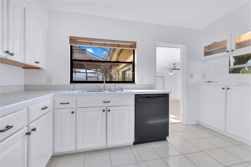 Image 18 of property listing at 2420 PERSHING AVENUE, Orlando, FL 32806