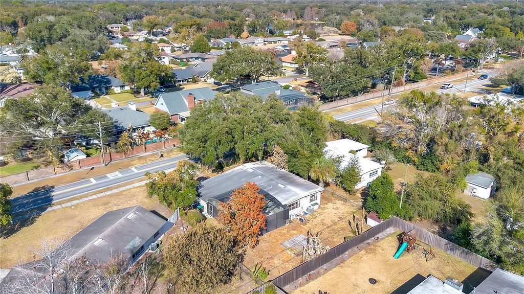 Image 35 of property listing at 2420 PERSHING AVENUE, Orlando, FL 32806