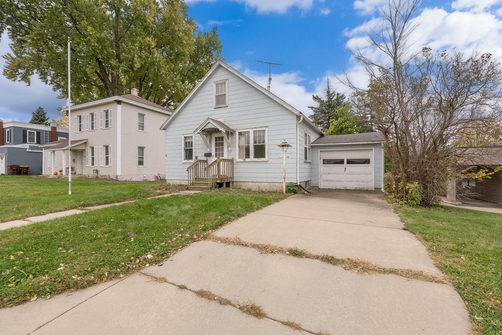 104 1st Street NE, New Prague, MN 56071 — exterior