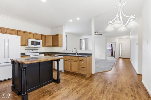 1123 Maple Run Drive, Sheridan, IN 46069