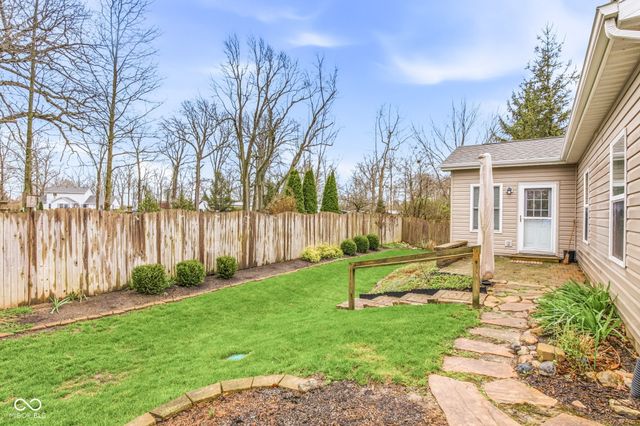 1123 Maple Run Drive, Sheridan, IN 46069