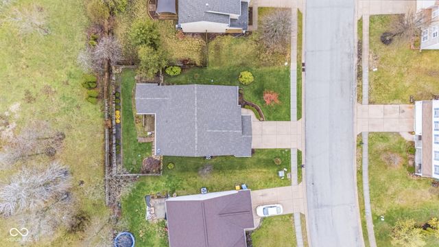 1123 Maple Run Drive, Sheridan, IN 46069