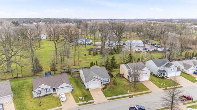 1123 Maple Run Drive, Sheridan, IN 46069