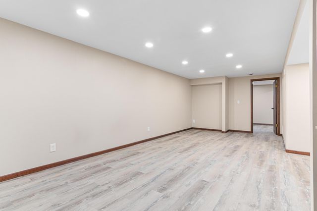 1231 Laurel Avenue, Saint Paul Park, MN 55071