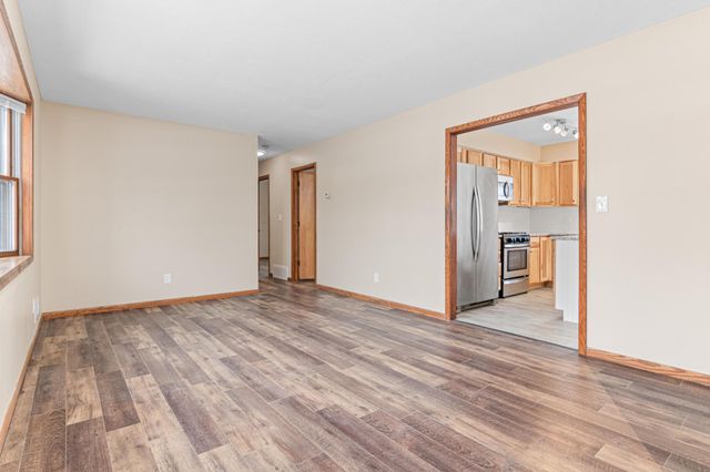 1231 Laurel Avenue, Saint Paul Park, MN 55071