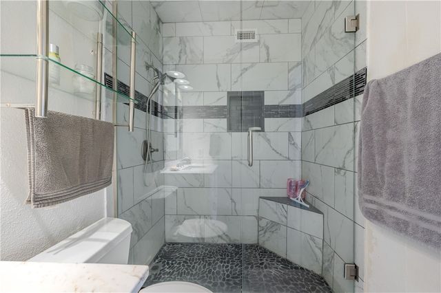 2301 Vialoux Dr, Corpus Christi, TX 78418