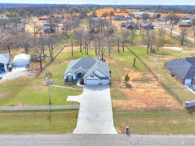 27222 E 141st Street S, Coweta, OK 74429