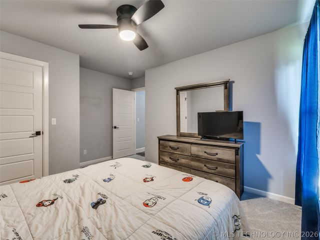 27222 E 141st Street S, Coweta, OK 74429