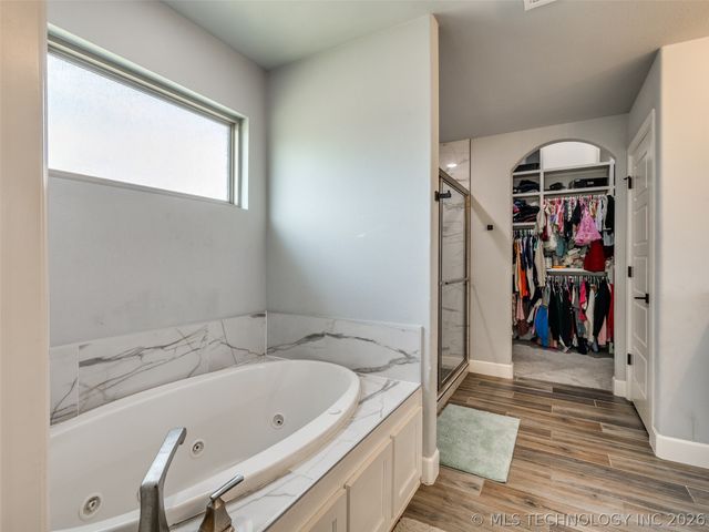 27222 E 141st Street S, Coweta, OK 74429