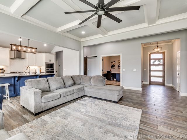 27222 E 141st Street S, Coweta, OK 74429