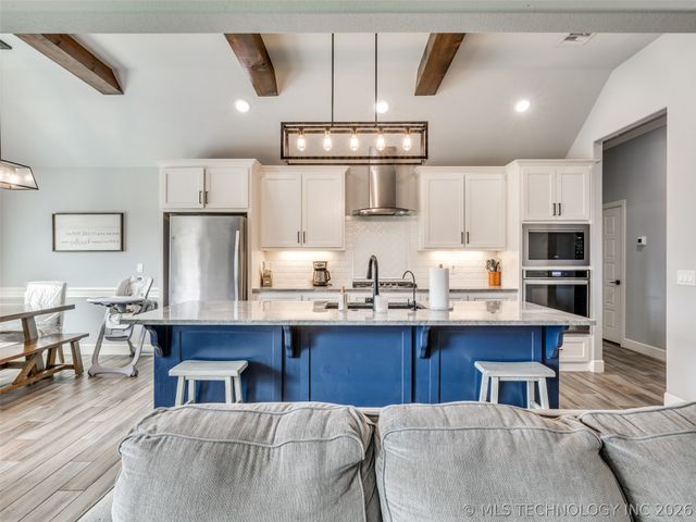 27222 E 141st Street S, Coweta, OK 74429