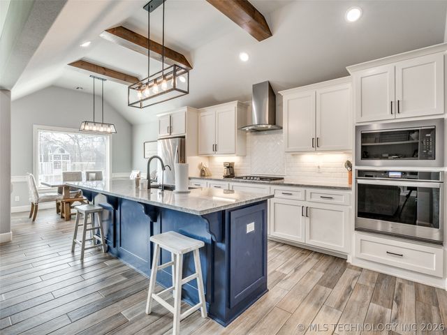 27222 E 141st Street S, Coweta, OK 74429