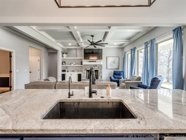 27222 E 141st Street S, Coweta, OK 74429