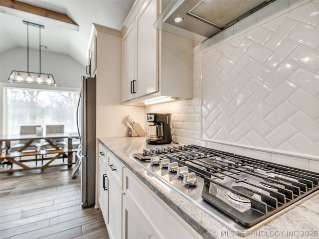 27222 E 141st Street S, Coweta, OK 74429