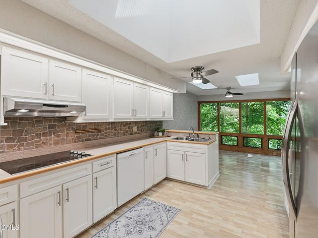 706 Queensferry Road, Cary, NC 27511