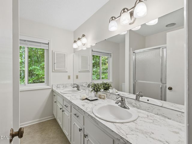 706 Queensferry Road, Cary, NC 27511