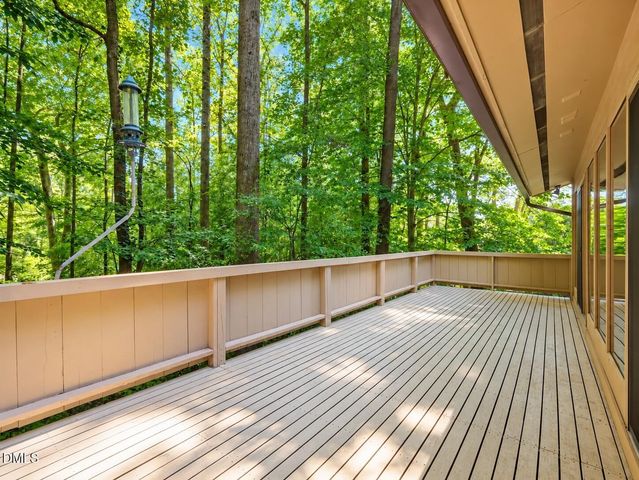 706 Queensferry Road, Cary, NC 27511